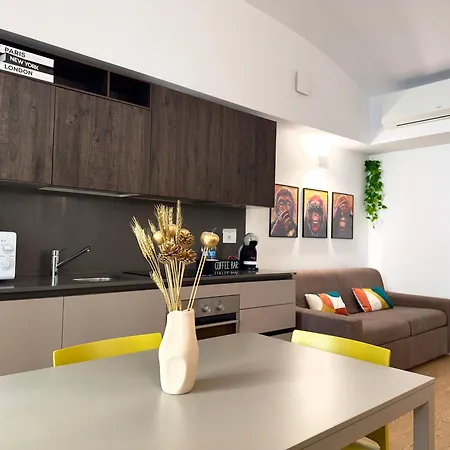 Alfieri 7 Luxury - Centro Daire *