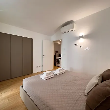 Alfieri 7 Luxury - Centro