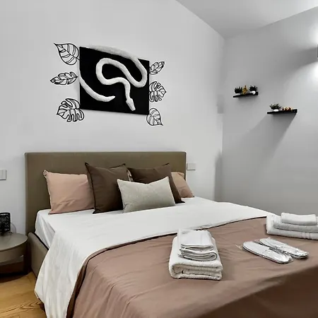 Apartment Alfieri 7 Luxury - Centro